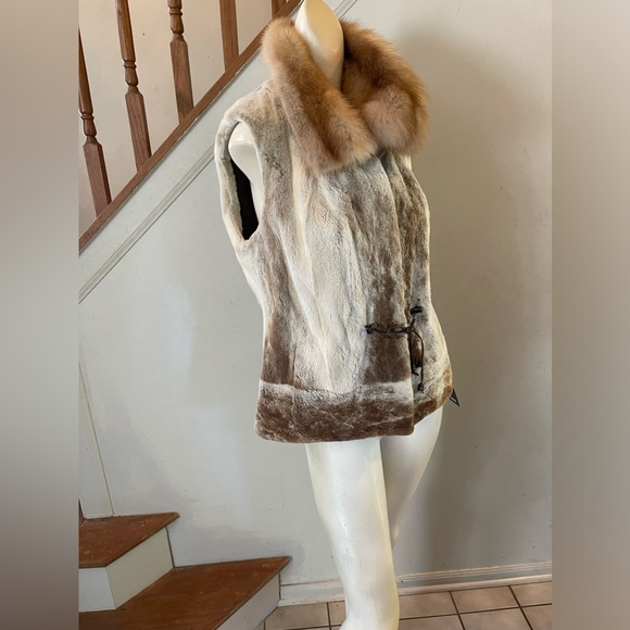 Russian Sable Fur Iceberg Sheared Mink Fur Vest With Russian Sable Collar NWT - Picture 5 of 10